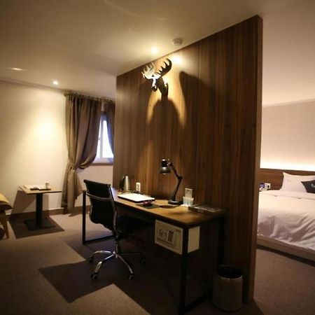 Centralperson Pyeongtaek Hotel Exterior foto