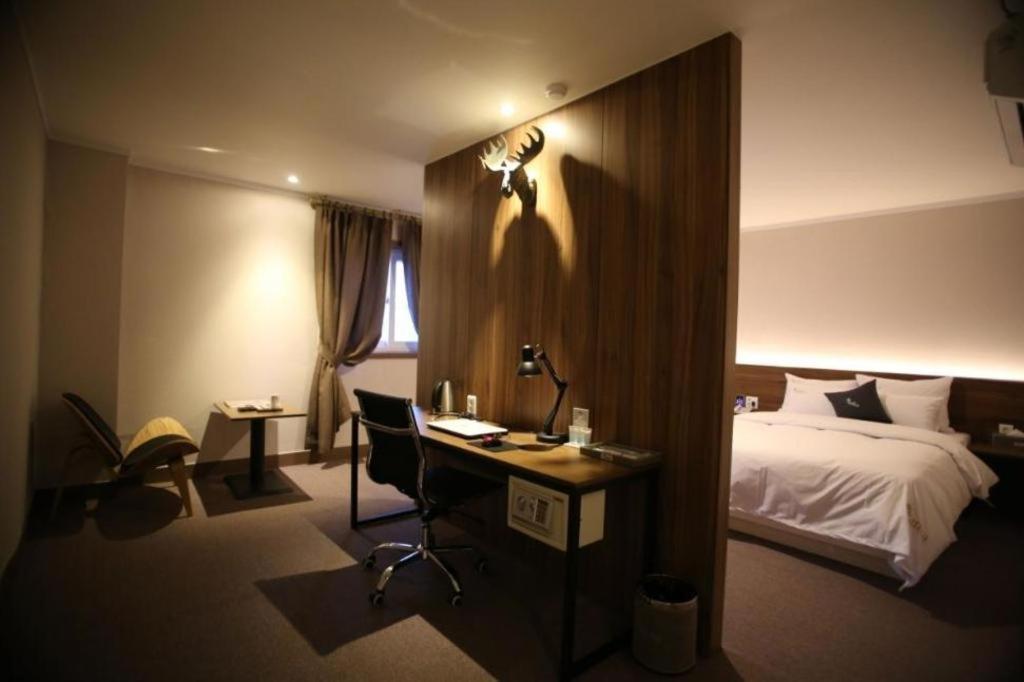 Centralperson Pyeongtaek Hotel Exterior foto